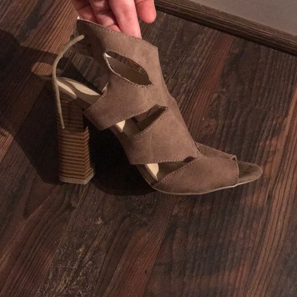SHOES 👠